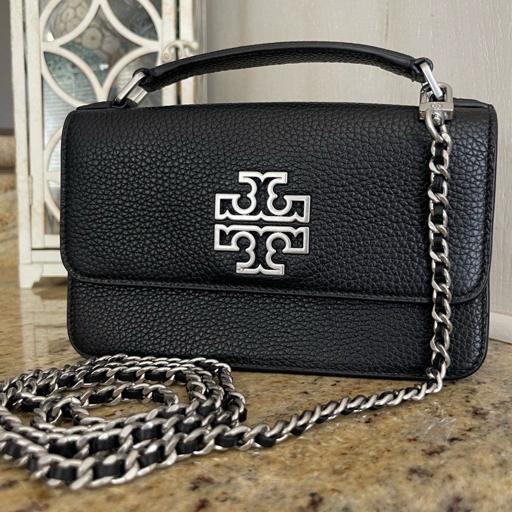 Tory Burch 🖤 Britten top handle crossbody
